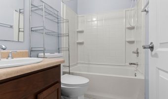 206 Meridian Gardens Ln, Indianapolis, IN 46217