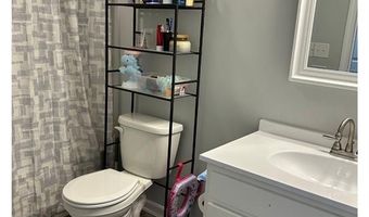 153 S 6th St, Austin, IN 47102