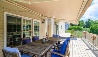 20 Laura Dr, Danbury, CT 06811