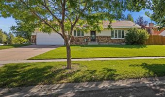 4411 Puma Dr, Casper, WY 82604