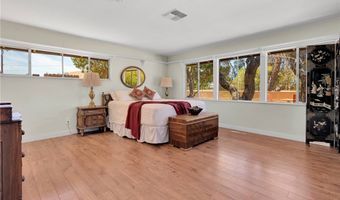 19955 Chickasaw Rd, Apple Valley, CA 92307