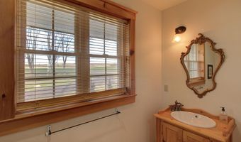 23 Mud Pt S, Alburgh, VT 05440
