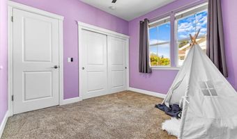 2455 Prairie Ln, Santa Rosa, CA 95403