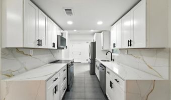 2339 N POWHATAN St, Arlington, VA 22205