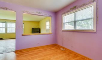 706 N Lawler Ave, Addison, IL 60101