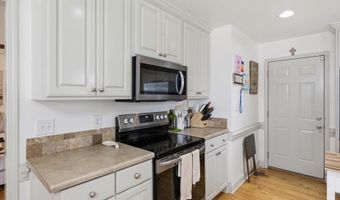 707 Secretariat Dr, Boiling Springs, SC 29316