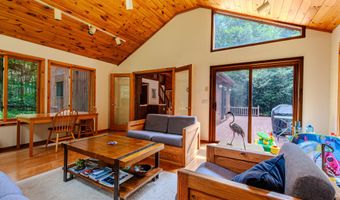 12 Bayberry Dr, Becket, MA 01223