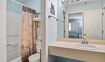 131 Lake St 214, Gilford, NH 03249