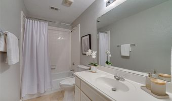 4016 Lakeside Dr, The Colony, TX 75056