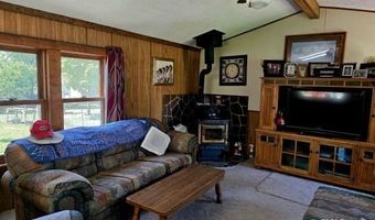103 E Neill St, Broadus, MT 59317