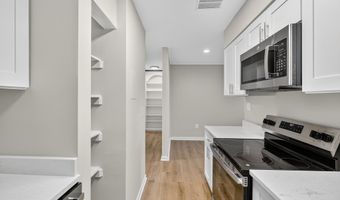 9 SILVERWOOD Cir 3, Annapolis, MD 21403