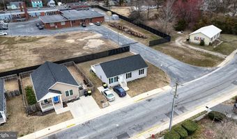 533 W 7TH St, Laurel, DE 19956