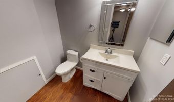 2235 Prairie St, Ann Arbor, MI 48105