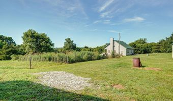 8404 Fossilsaurus Ln, Ash Grove, MO 65604