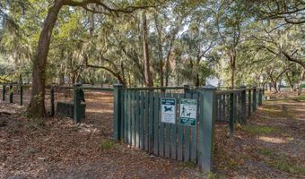 110 Coosaw Club Dr, Beaufort, SC 29907