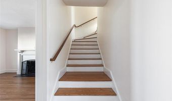 118 Ocean Ave, Cranston, RI 02905