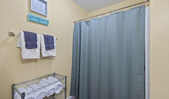 205 Barefoot Ln, Atlantic Beach, NC 28512