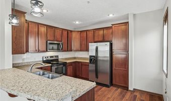15533 Eagle Shore Dr 806, Apple Valley, MN 55124