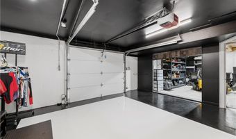 3401 N 154th St, Basehor, KS 66007