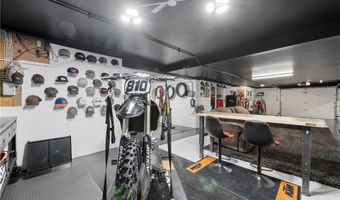 3401 N 154th St, Basehor, KS 66007
