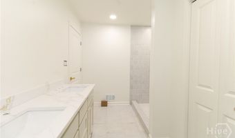 100 Williamsburg Ln, Athens, GA 30605