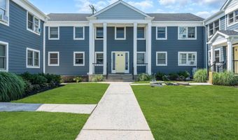 302 Deal Lake Dr 19, Asbury Park, NJ 07712