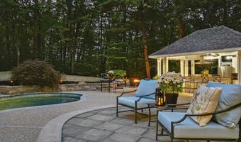 4 Brushwood Dr, Atkinson, NH 03811