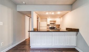 37 Country Place Ct, Alpharetta, GA 30005