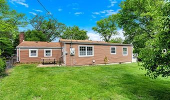425 Bush Dr, Ballwin, MO 63021