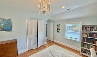 7538 MORNINGSIDE Dr NW, Washington, DC 20012