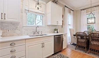 125 Bartram Dr, Beaufort, SC 29902