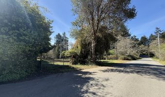 1300 HAMPTON Rd, Brookings, OR 97415