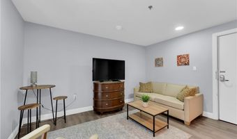 797 E Market St 209, Akron, OH 44305