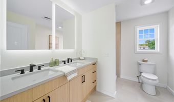 27 Soar Way, Newport, RI 02840