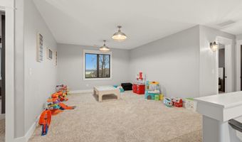 5587 Deer Hollow Rd, Auburn, IN 46706