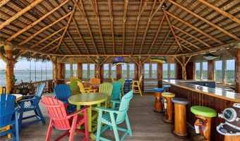 140 Bay Harbor Dr, Aransas Pass, TX 78336