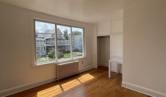 31 E 32ND St, Bayonne, NJ 07002
