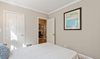 5013 WORTHINGTON Dr, Bethesda, MD 20816