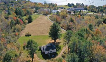 26 Old Searsport Ave, Belfast, ME 04915
