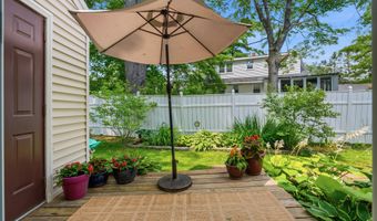 46 Pine Hill Dr, Bath, ME 04530