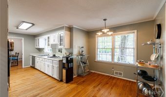 140 Rollingwood Dr, Athens, GA 30605