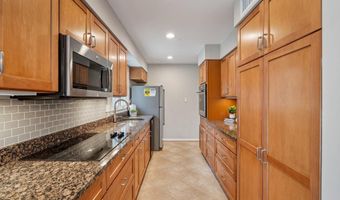 8217 CINDY Ln, Bethesda, MD 20817