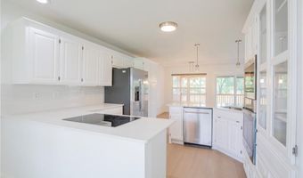 522 Tiger Blvd, Bentonville, AR 72712