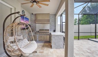 4212 WINDING PINES Dr, Apopka, FL 32712