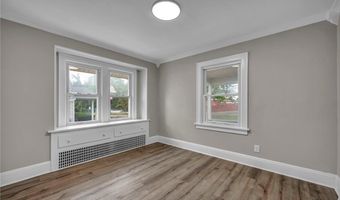 825 Dan St, Akron, OH 44310