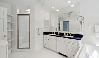122 Pipers Pt, Alton, NH 03809