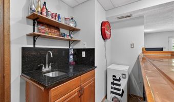 416 Harvest Hill Ct, Ballwin, MO 63021