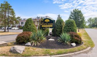 7 Southcreek Ct D, Amherst, NY 14051