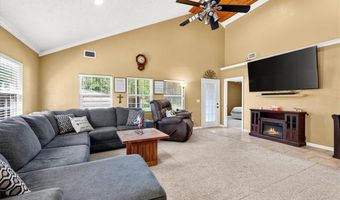 520 E 2nd St, Adrian, MO 64720