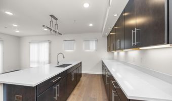 462 W Stadium Blvd, Ann Arbor, MI 48103